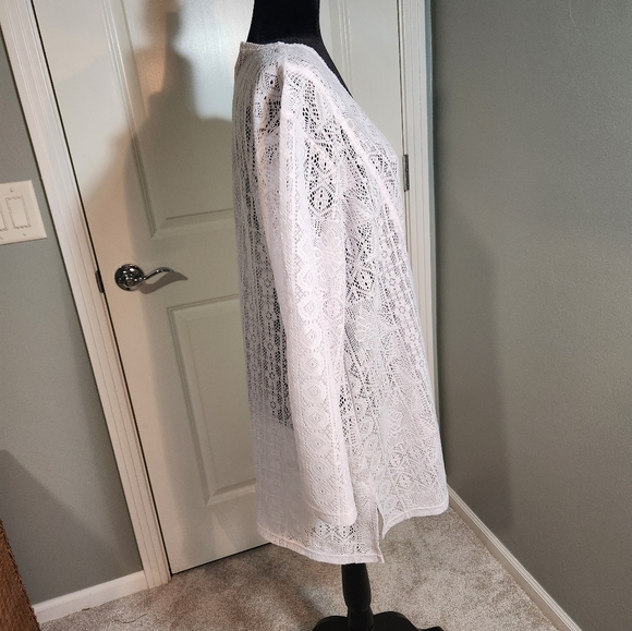 Elegant White Lace Swim Cover-Up - Picture 2 of 8
